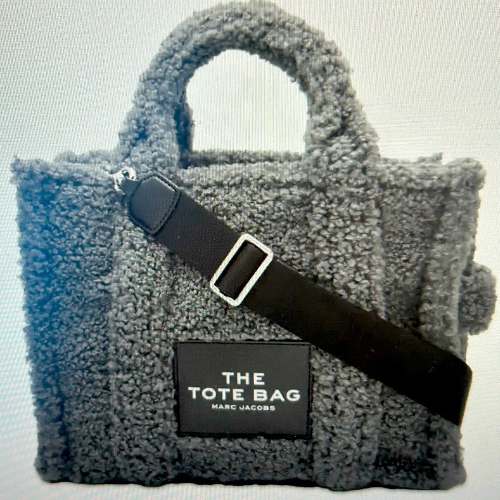 Marc Jacobs The Tote Bag Medium Gray Sherpa Black Strap